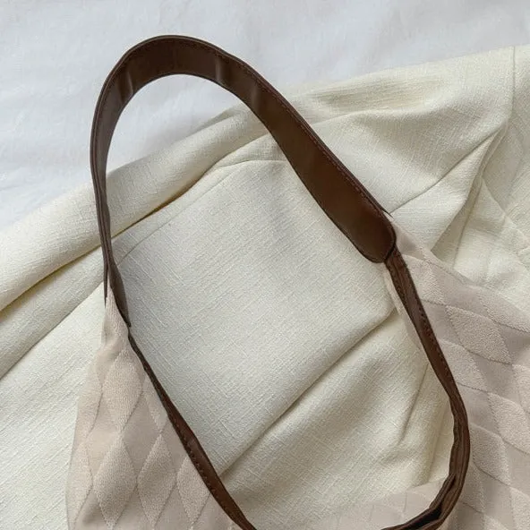 Diamond Grid Soft Shoulder Bag
