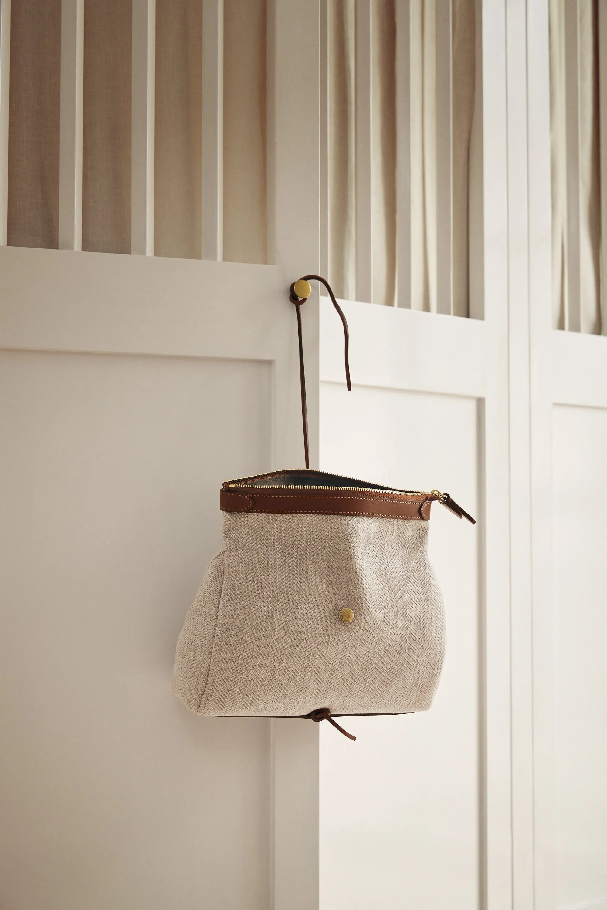M/S Carry – Navy/Dark Brown