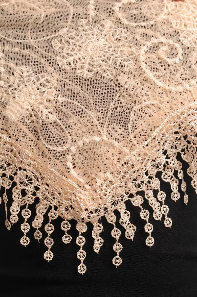 Peach Cream Vintage Lace With Flowers